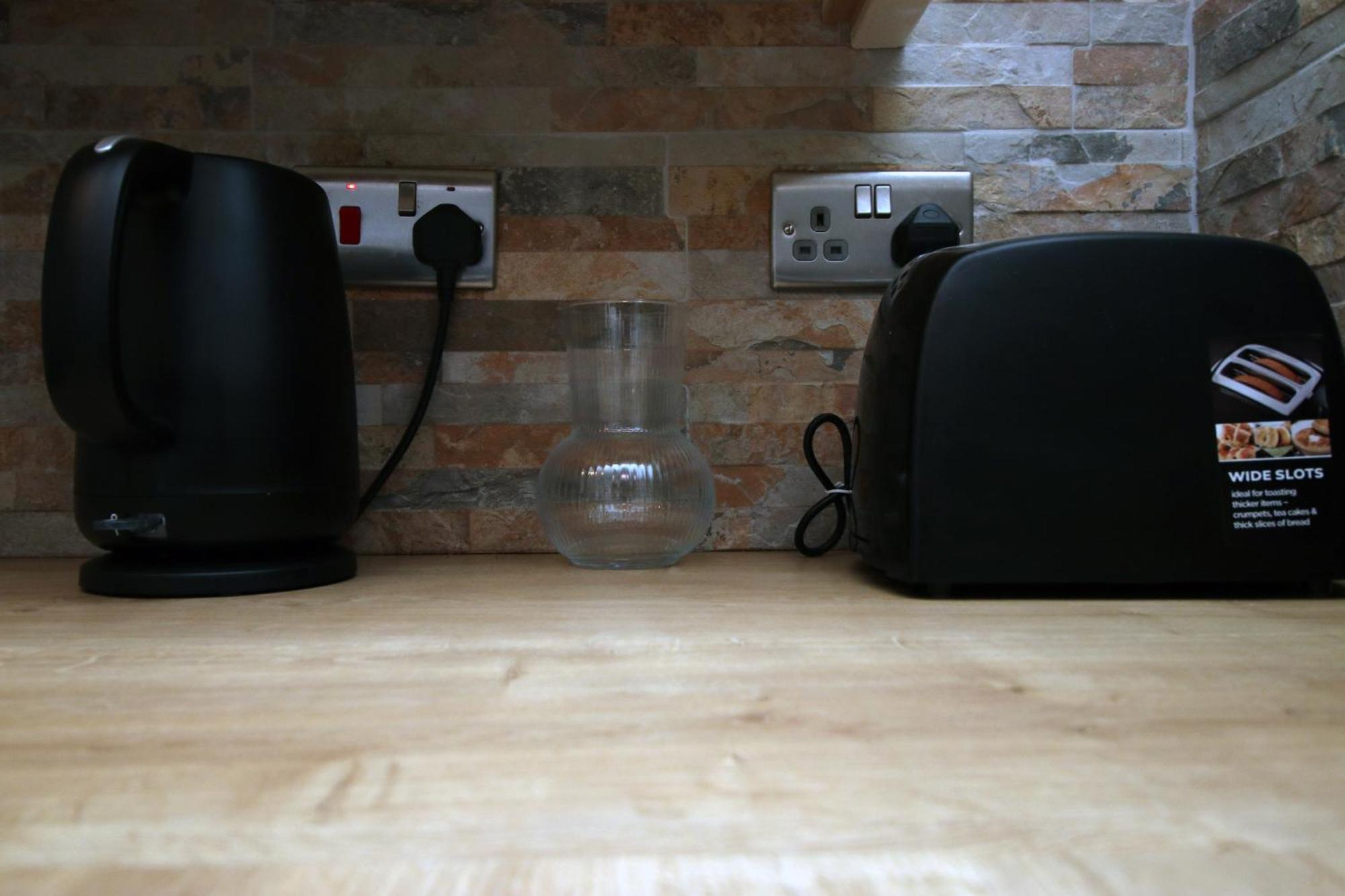 Cosy 3Br Home, Scenic Views, Ideal For Walks & Work Abertillery Екстер'єр фото