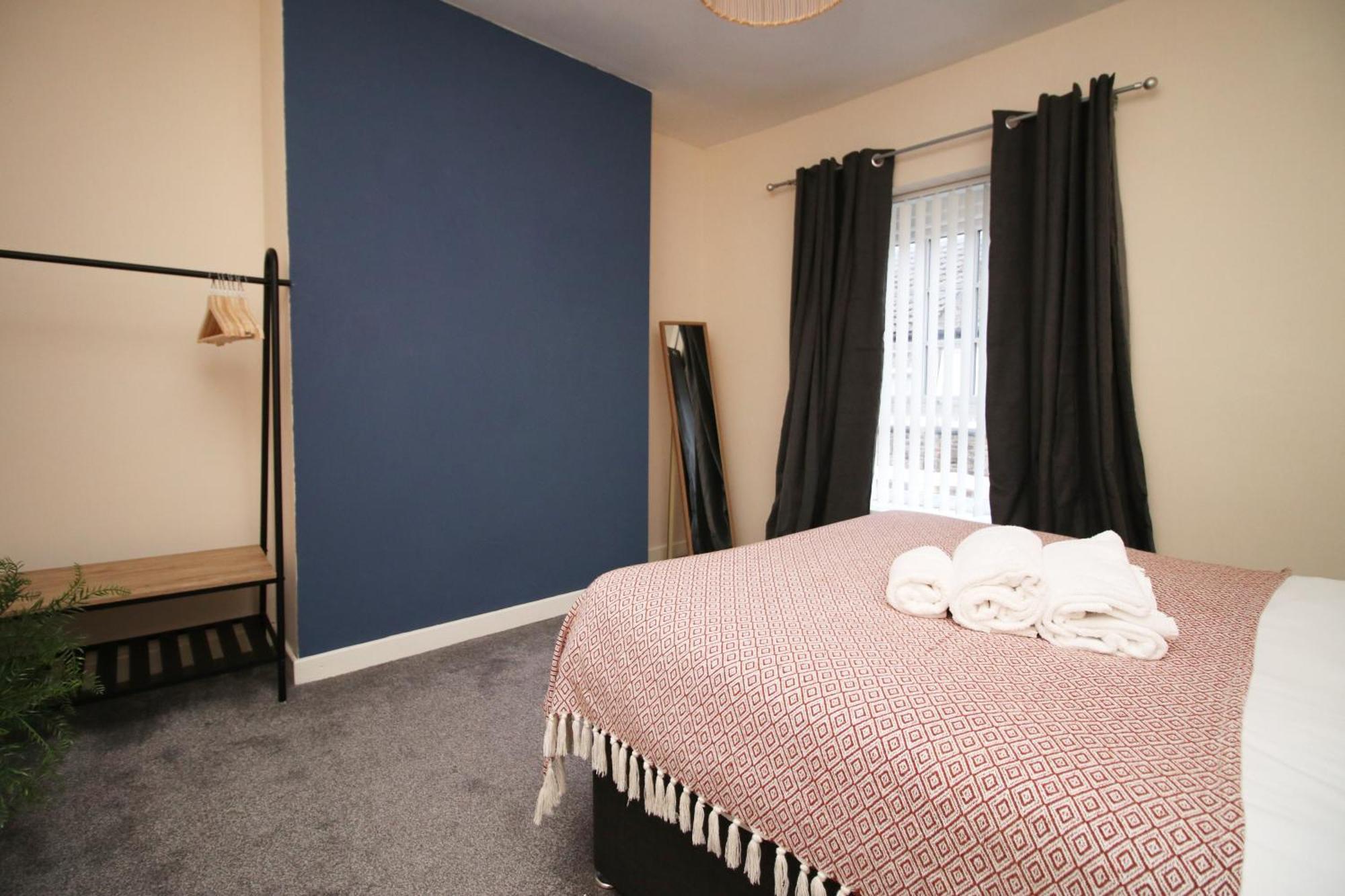 Cosy 3Br Home, Scenic Views, Ideal For Walks & Work Abertillery Екстер'єр фото