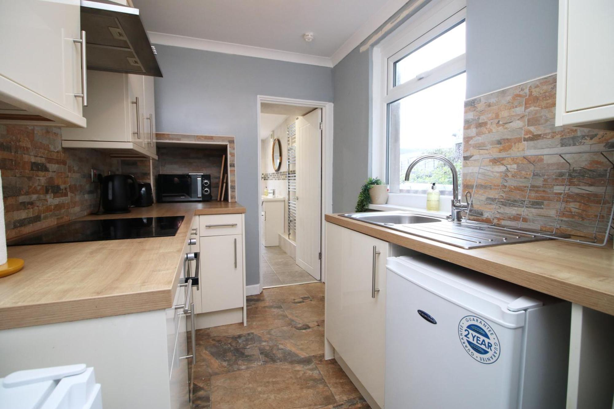 Cosy 3Br Home, Scenic Views, Ideal For Walks & Work Abertillery Екстер'єр фото